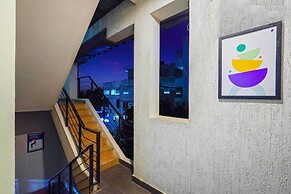 Treebo Cranberry Delight