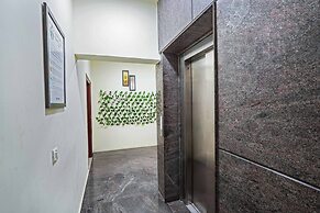 Treebo Cranberry Delight