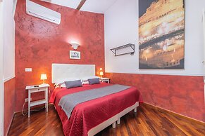 Room-skylight Double Room in History Hou