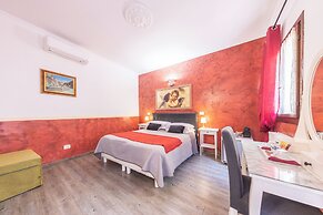 Room-family Room in History House