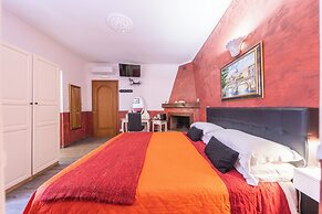 Room-family Room in History House