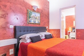 Room-family Room in History House