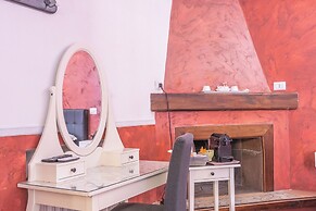 Room-family Room in History House