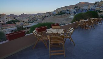 Petra Plaza Hotel