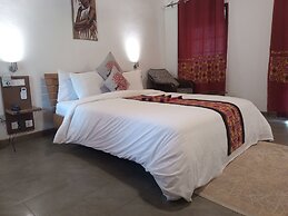 Mekandi Riverside Resort