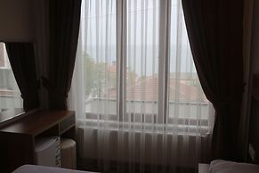 Longoz Hotel