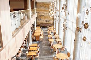 Hotel GLAR Conference & SPA