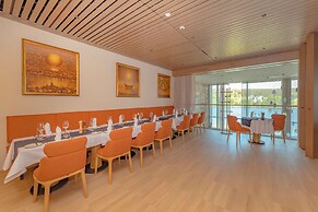 Hotel GLAR Conference & SPA
