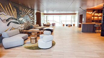 Hotel GLAR Conference & SPA