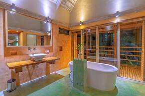 Lou Moon Eco-Luxury Resort