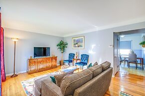 Charming Home - 4 Mi to Euclid Creek Reservation