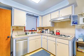 Charming Home - 4 Mi to Euclid Creek Reservation