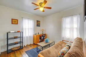 Trendy South Euclid Apt - 5 Mi to Cleveland Clinic