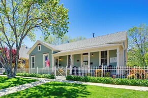 Walk to Courthouse Square: Quiet Home w/ Porch