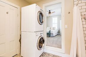 Walk to Courthouse Square: Quiet Home w/ Porch