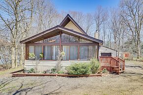 Cozy Tobyhanna Home w/ Lake Carobeth Access