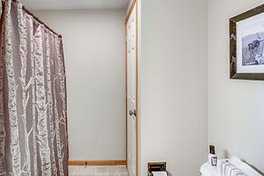 Pelican Rapids Lake House w/ Water Views + Dock!