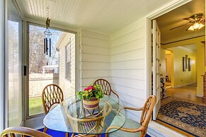 Cleveland Heights Home w/ Sunroom: Park Across St!