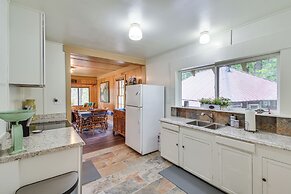 Sugar Pine Cabin w/ Fire Pit ~ 8 Mi to Yosemite