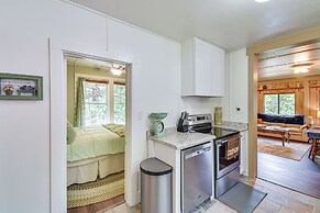 Sugar Pine Cabin w/ Fire Pit ~ 8 Mi to Yosemite