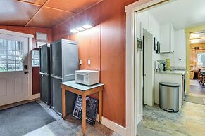 8 Mi to Yosemite National Park: Cabin w/ Fire Pit