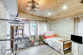 Cozy Carterville Home: 3 Mi to Crab Orchard Lake!