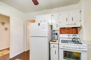 South Euclid Apt < 10 Mi to Downtown Cleveland!