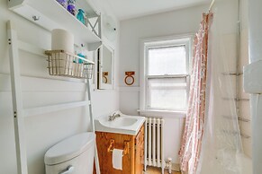 South Euclid Apt < 10 Mi to Downtown Cleveland!