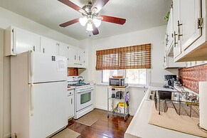 South Euclid Apt < 10 Mi to Downtown Cleveland!