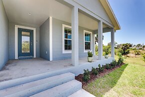 Bright Rotonda West Home w/ Patio, 7 Mi to Beach!