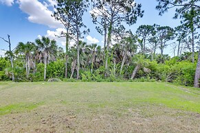 Bright Rotonda West Home w/ Patio, 7 Mi to Beach!