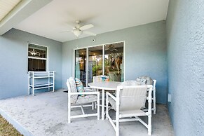 Bright Rotonda West Home w/ Patio, 7 Mi to Beach!