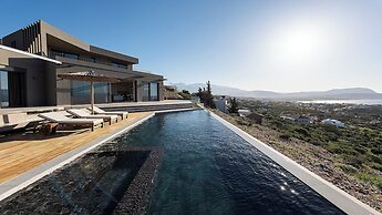 A Bespoke Villa in Kokkino Horio