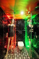 Orsom Stays Sassy - Sector 42