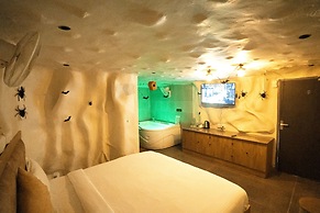 Orsom Stays Sassy - Sector 42