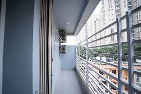 Orsom Stays Sassy - Sector 42