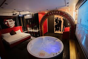 Orsom Stays Sassy - Sector 42