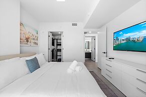 Magnificent Condoat YotelPad Miami