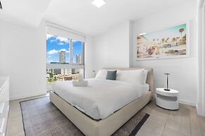 Magnificent Condoat YotelPad Miami