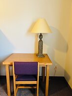 Hawarden Harvest Inn