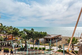 Orange Seaview Studio