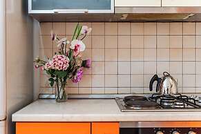 Orange Seaview Studio