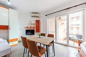 Orange Seaview Studio