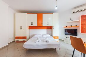 Orange Seaview Studio