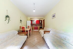 Cozy Seaside Comfort