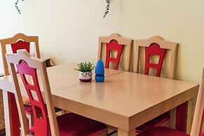 Cozy Seaside Comfort