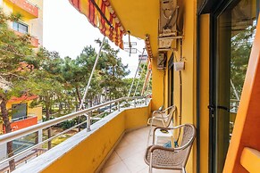 Cozy Seaside Comfort