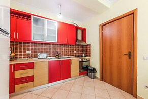 Cozy Seaside Comfort