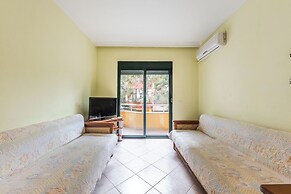 Cozy Seaside Comfort