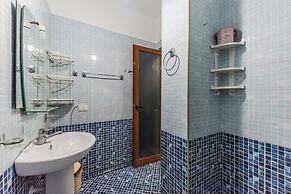 Cozy Seaside Comfort